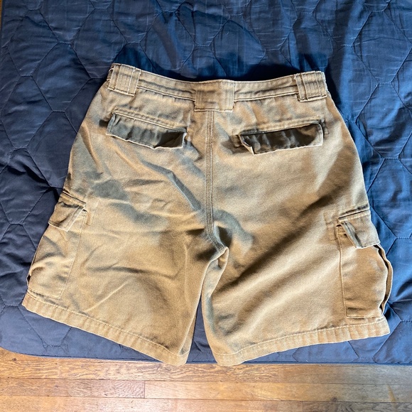 Duluth Trading Company. Firehose (not flex) cargo/carpenter shorts - Picture 3 of 3